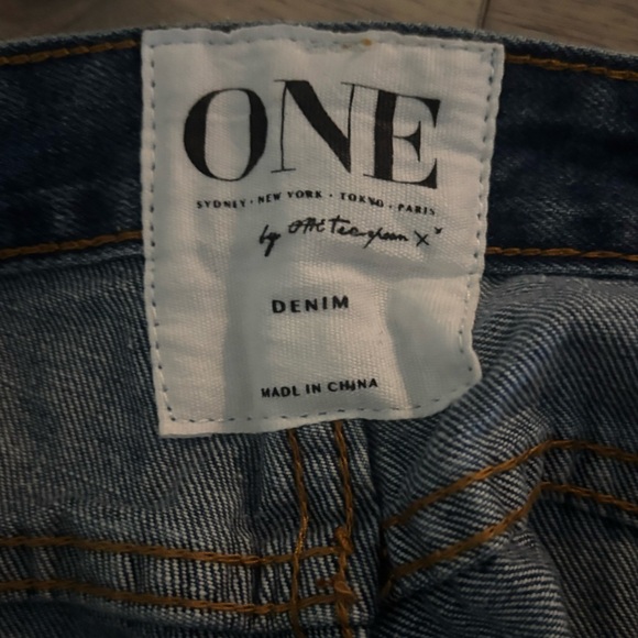 One Teaspoon Trashed Freebird Jeans NWT - Picture 3 of 4
